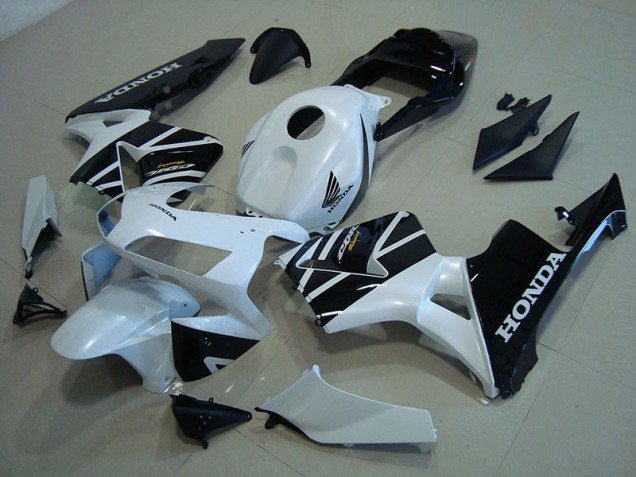 Honda CBR 600 RR 03-04 Verkleidungen - Weiß Schwarz Fabrik Honda CBR 600 RR 03-04 Verkleidungen - Weiß Schwarz Fabrik
