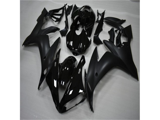 Yamaha R1 04-06 Verkleidungen - Matt schwarz Glänzend Fabrik Yamaha R1 04-06 Verkleidungen - Matt schwarz Glänzend Fabrik