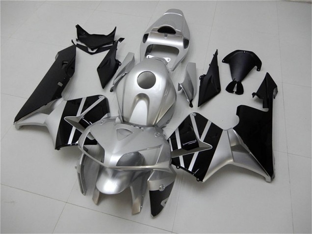 Honda CBR 600 RR 05-06 Verkleidungen - Silber Schwarz Fabrik Honda CBR 600 RR 05-06 Verkleidungen - Silber Schwarz Fabrik