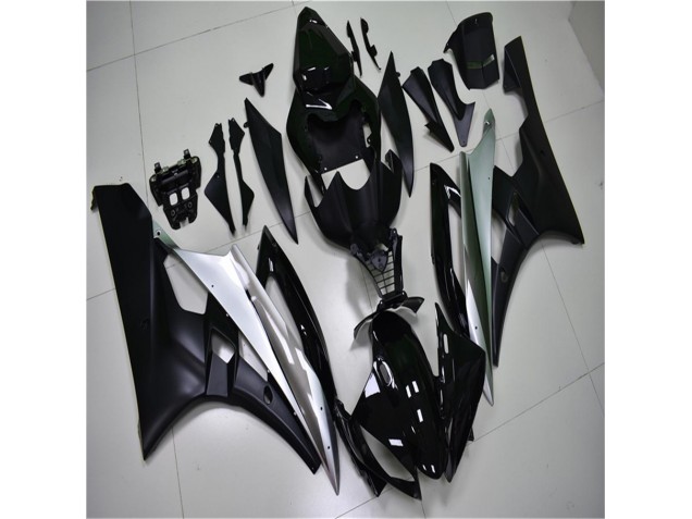 Yamaha R6 06-07 Verkleidung - Silber Schwarz Fabrik Yamaha R6 06-07 Verkleidung - Silber Schwarz Fabrik